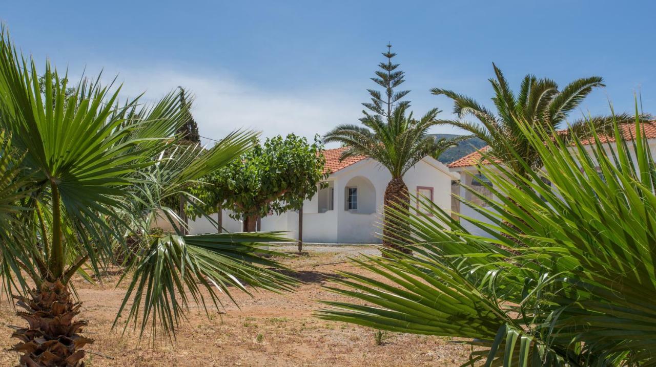 Ambelakia Studios Monemvasía Buitenkant foto
