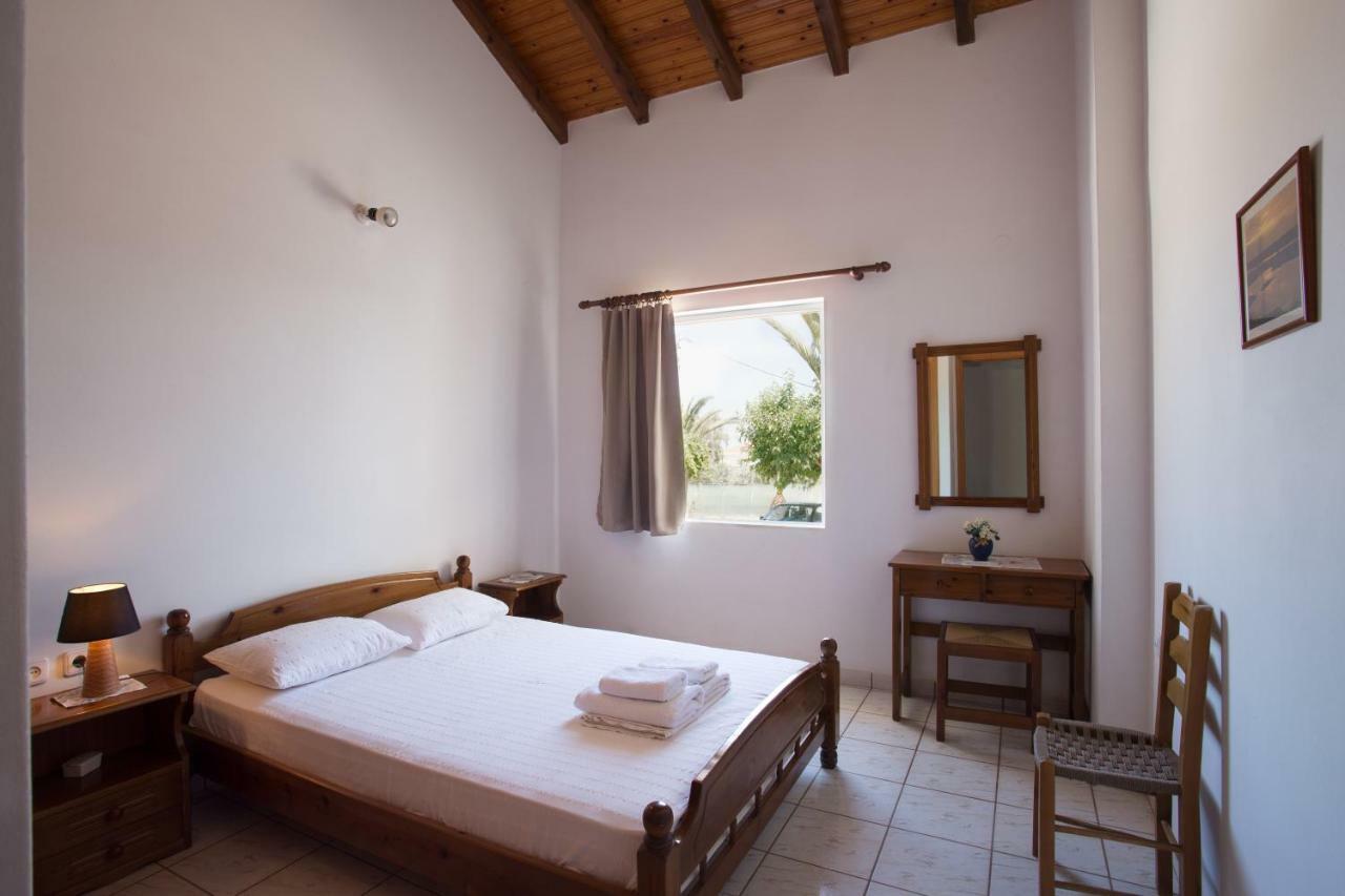 Ambelakia Studios Monemvasía Buitenkant foto